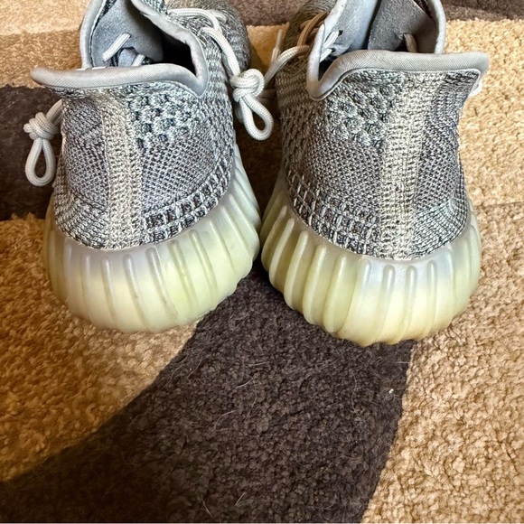 Yeezy 350 Ash Blue